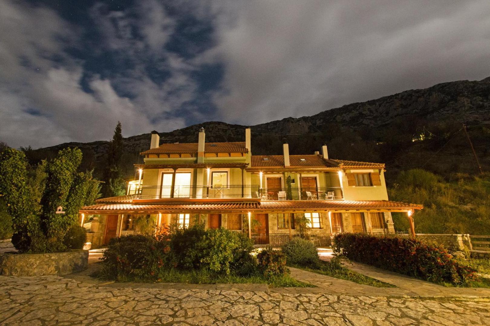 Guesthouse Mylona Arachova Exterior photo